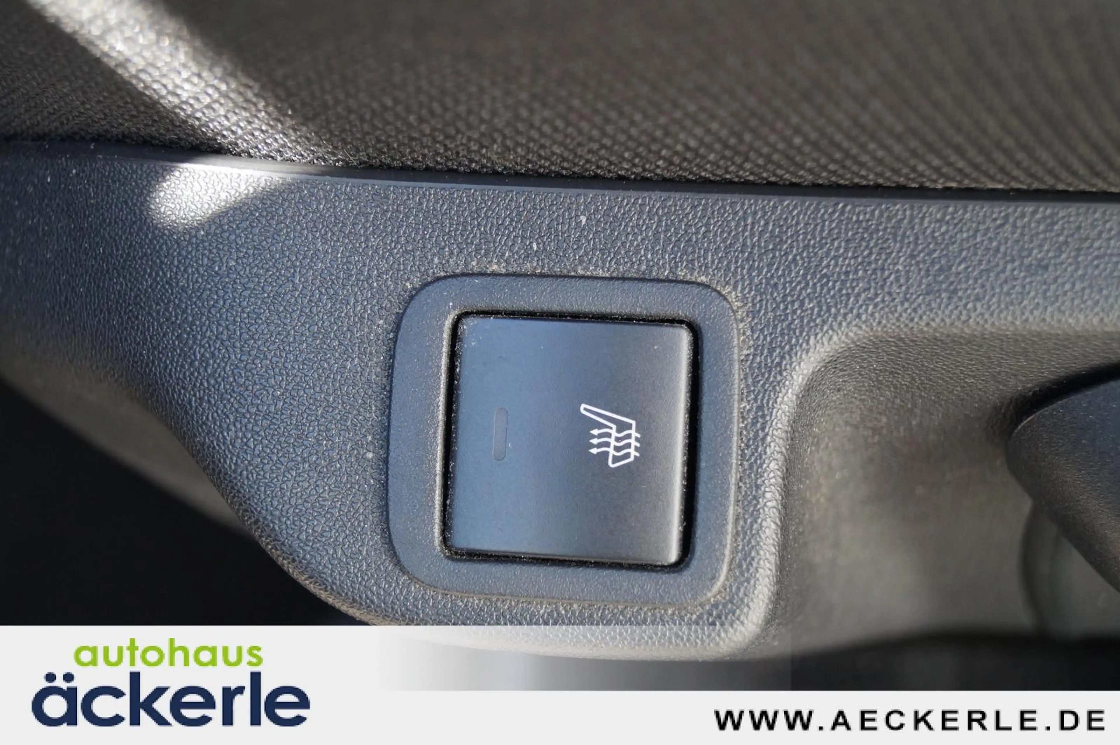 Peugeot 108 TOP Collection I 8-Fach I SHZ I — photo 16