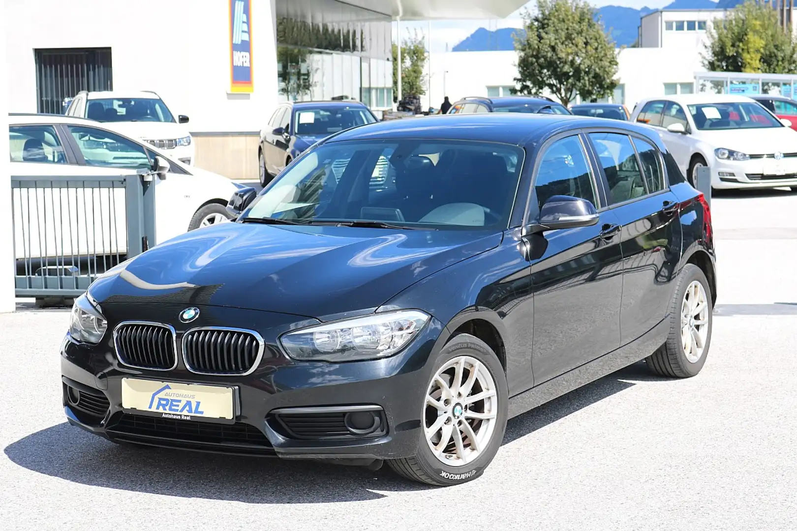 BMW 116 d Aut. Schwarz - 1