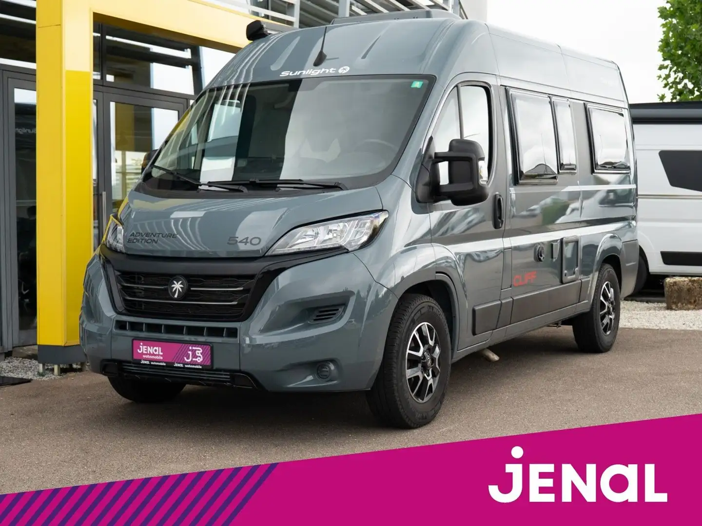 Sunlight Adventure Cliff 540 inkl. Radio/Rückfahrkamera Grau - 1