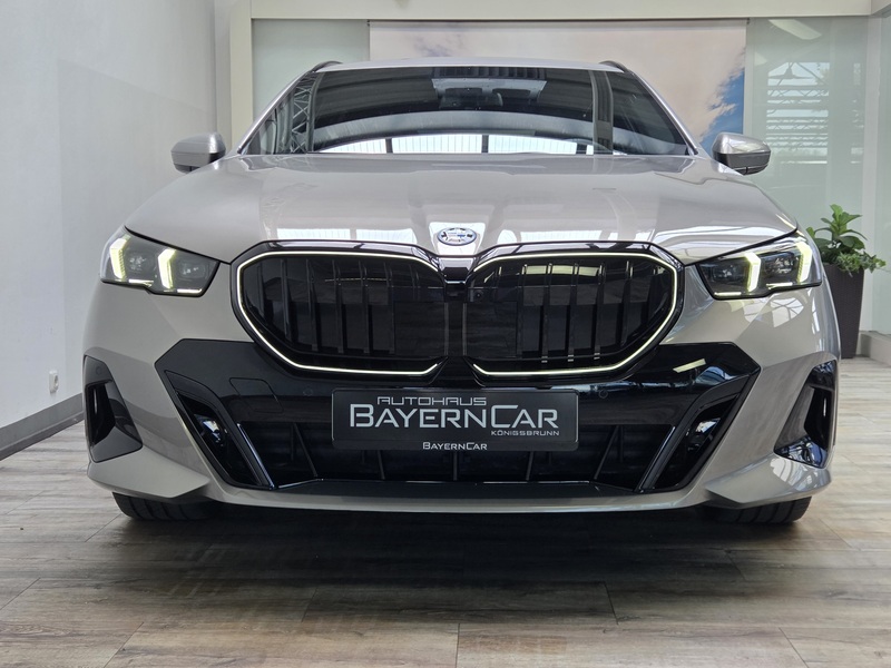 BMW 550 xDr M Sport Pro B&W 20Zoll AHK Sitzlüftung — photo 2