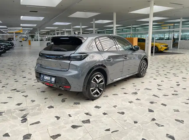 Peugeot 208 view 7