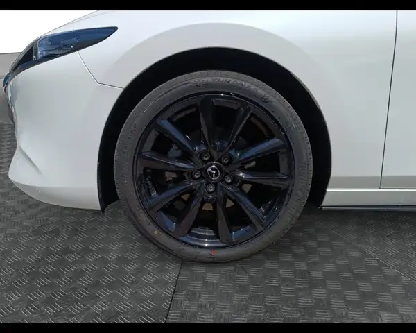 Mazda Mazda3 view 14