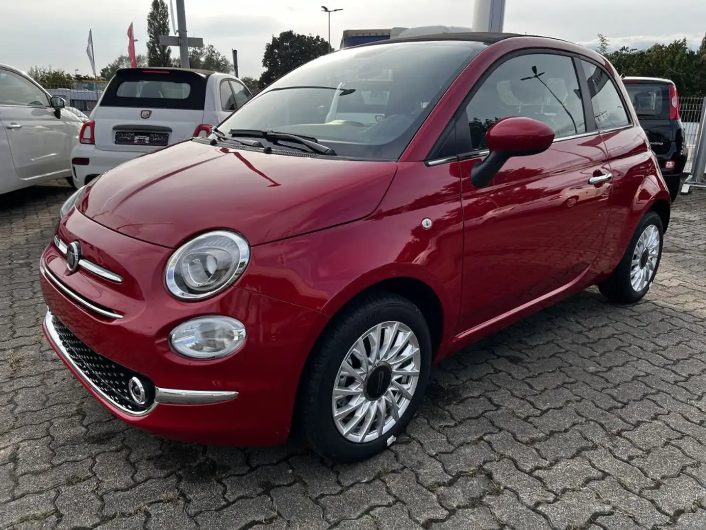 Fiat 500 C 1.0 GSE Hybrid Dolcevita Rot - 1