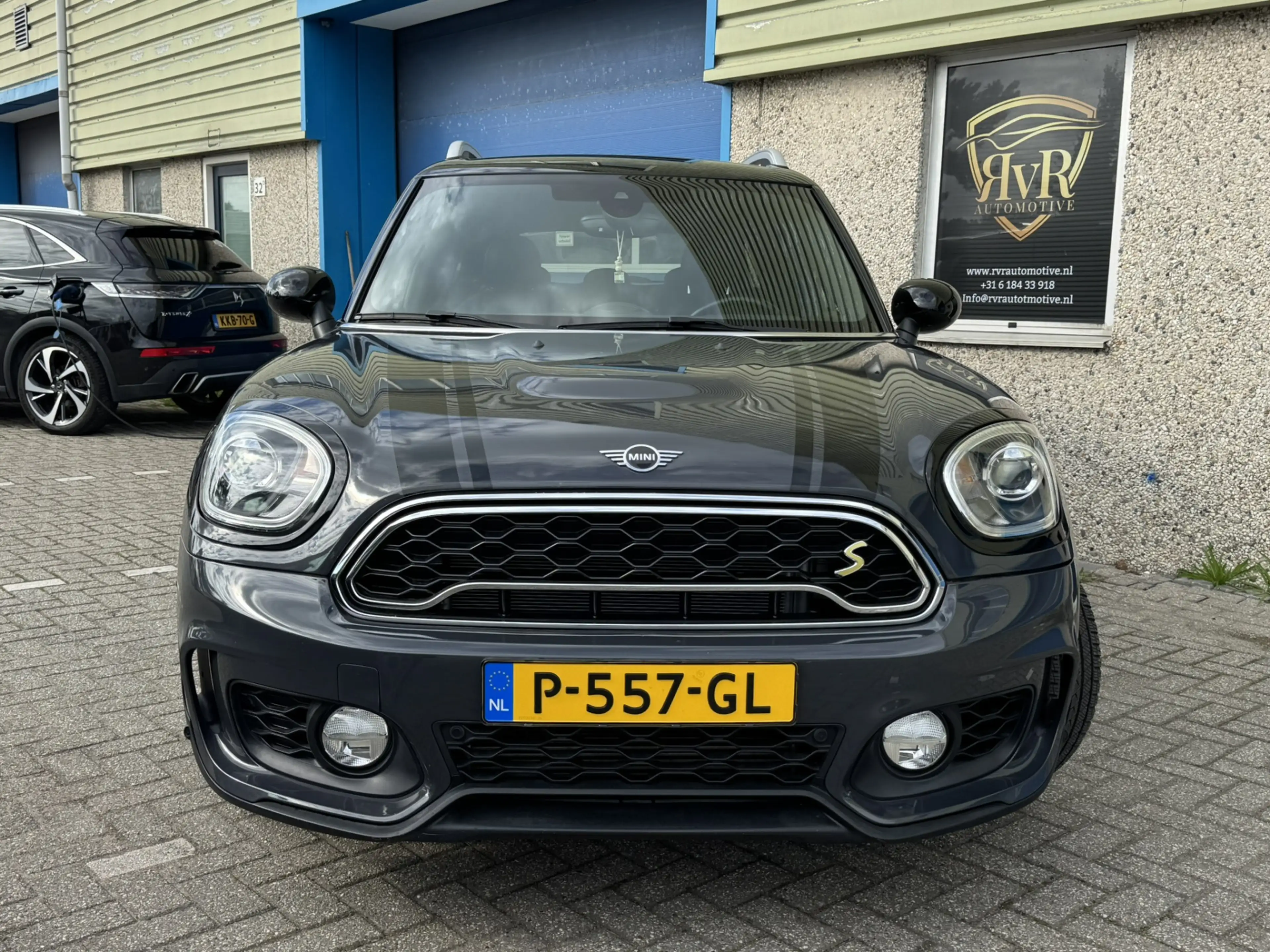 MINI Cooper SE Countryman 1.5 ALL4 Chili JOHN COOPER WORKS — photo 2