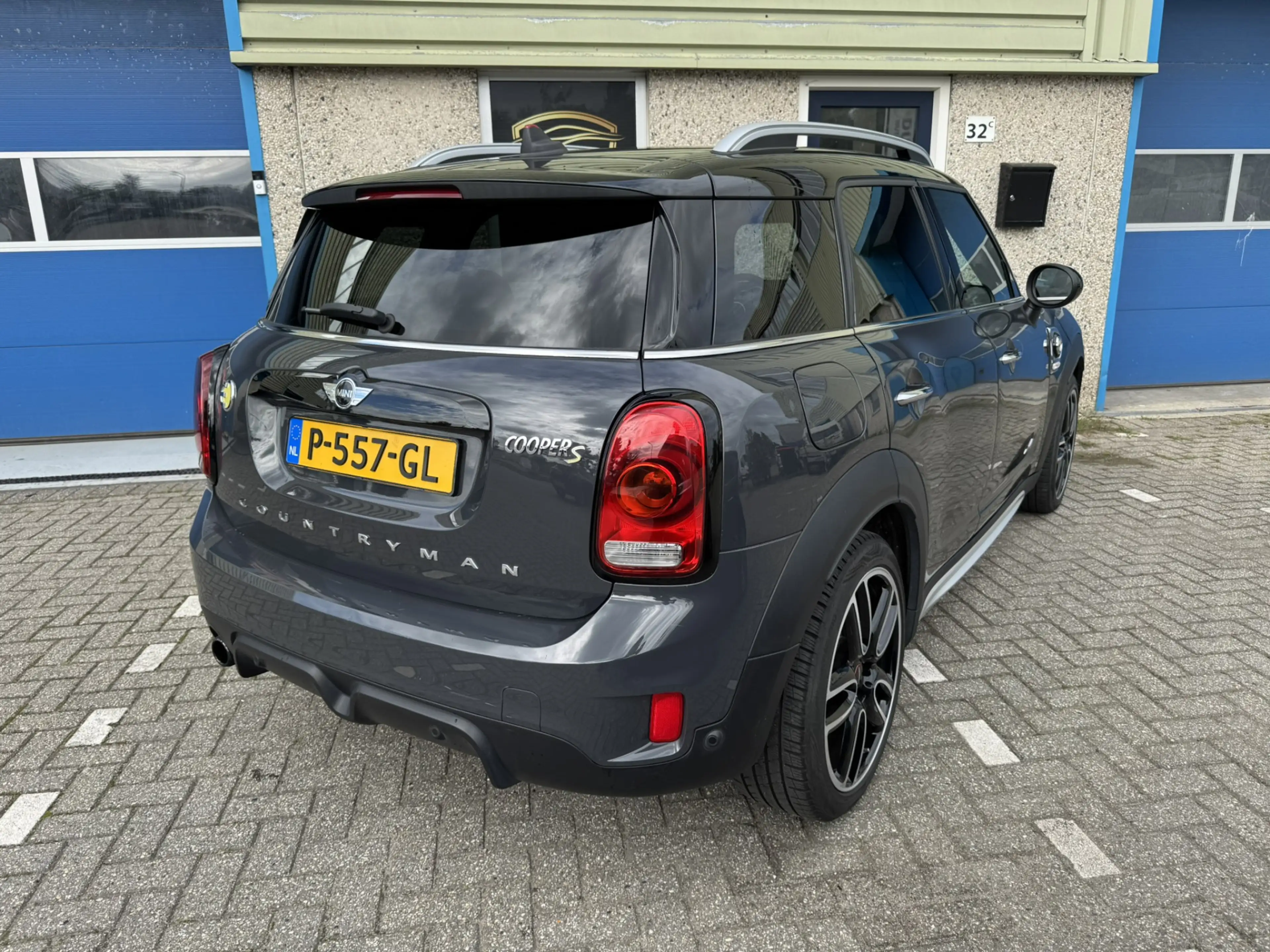MINI Cooper SE Countryman 1.5 ALL4 Chili JOHN COOPER WORKS — photo 4