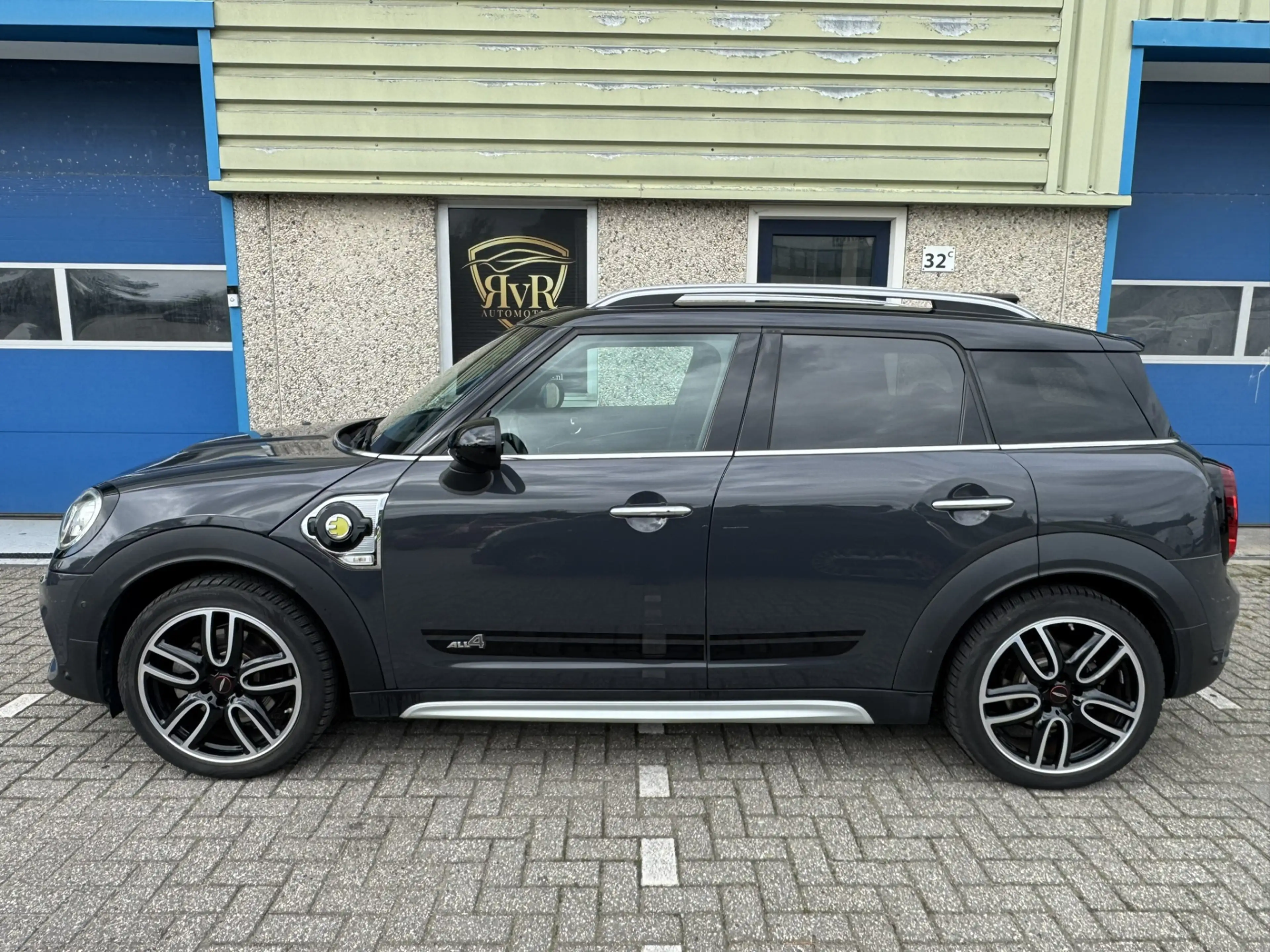 MINI Cooper SE Countryman 1.5 ALL4 Chili JOHN COOPER WORKS — photo 7