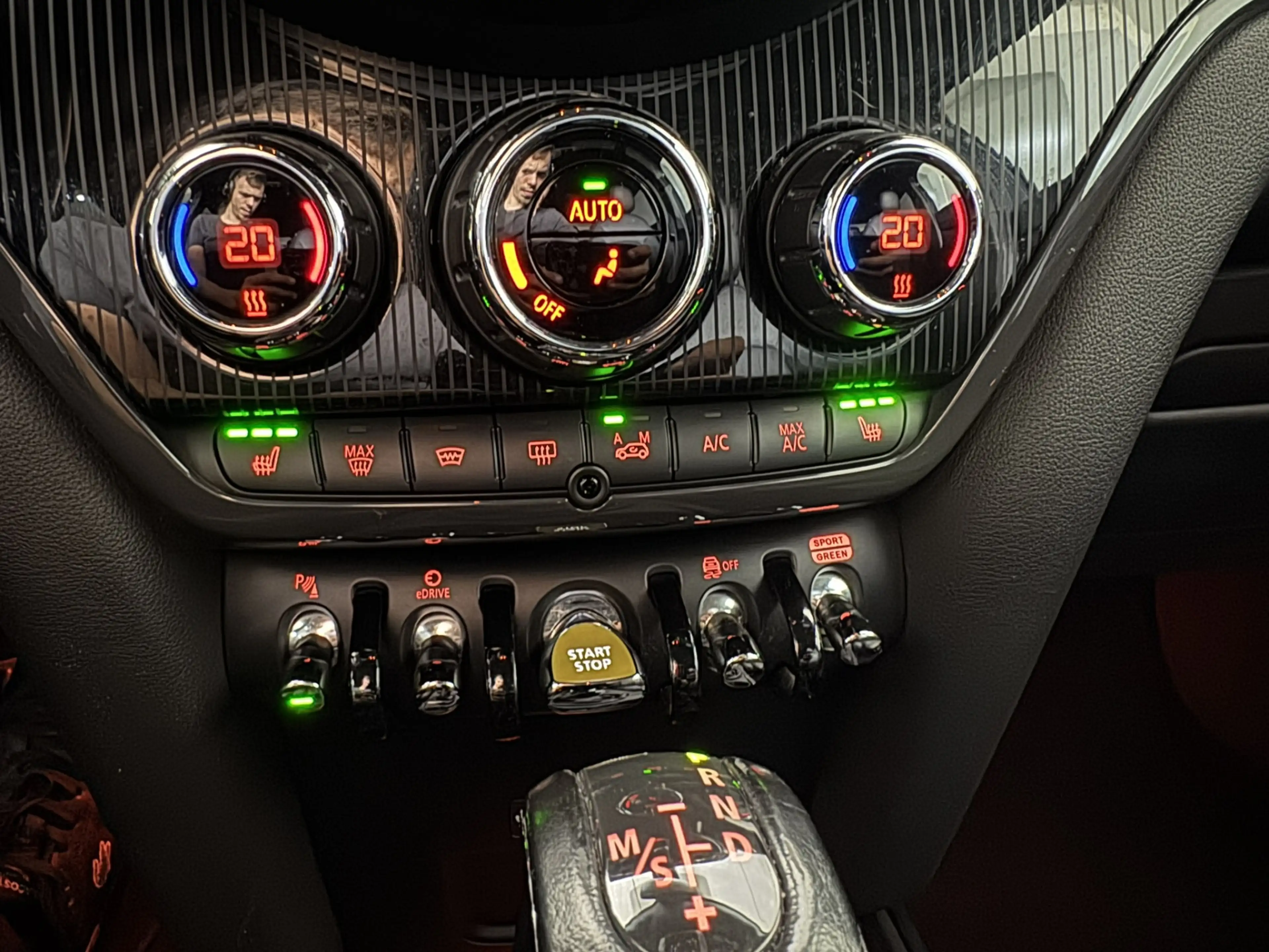 MINI Cooper SE Countryman 1.5 ALL4 Chili JOHN COOPER WORKS — photo 15