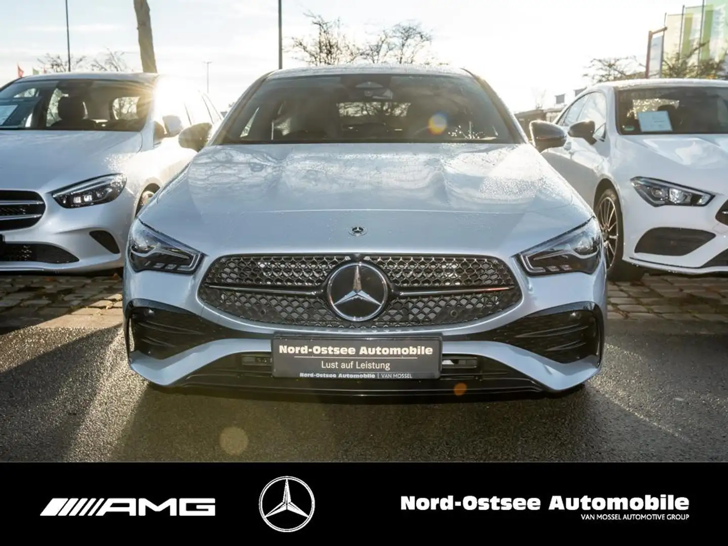 Mercedes-Benz CLA 200 SB AMG MBUX SHZ NIGHT KLIMA Argintiu - 2