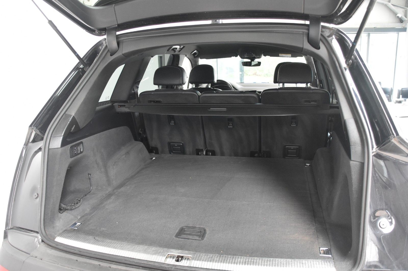 Audi Q7 3.0 TDI SLine Quattro MatrixLED HeadUp — photo 6