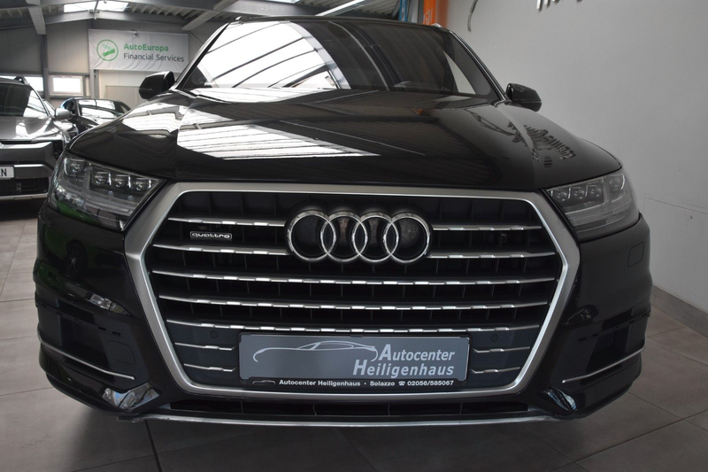 Audi Q7 3.0 TDI SLine Quattro MatrixLED HeadUp — photo 10