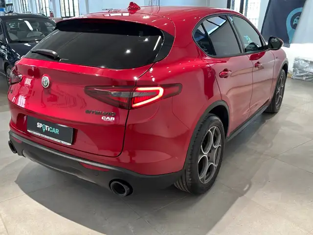 Alfa Romeo Stelvio view 4