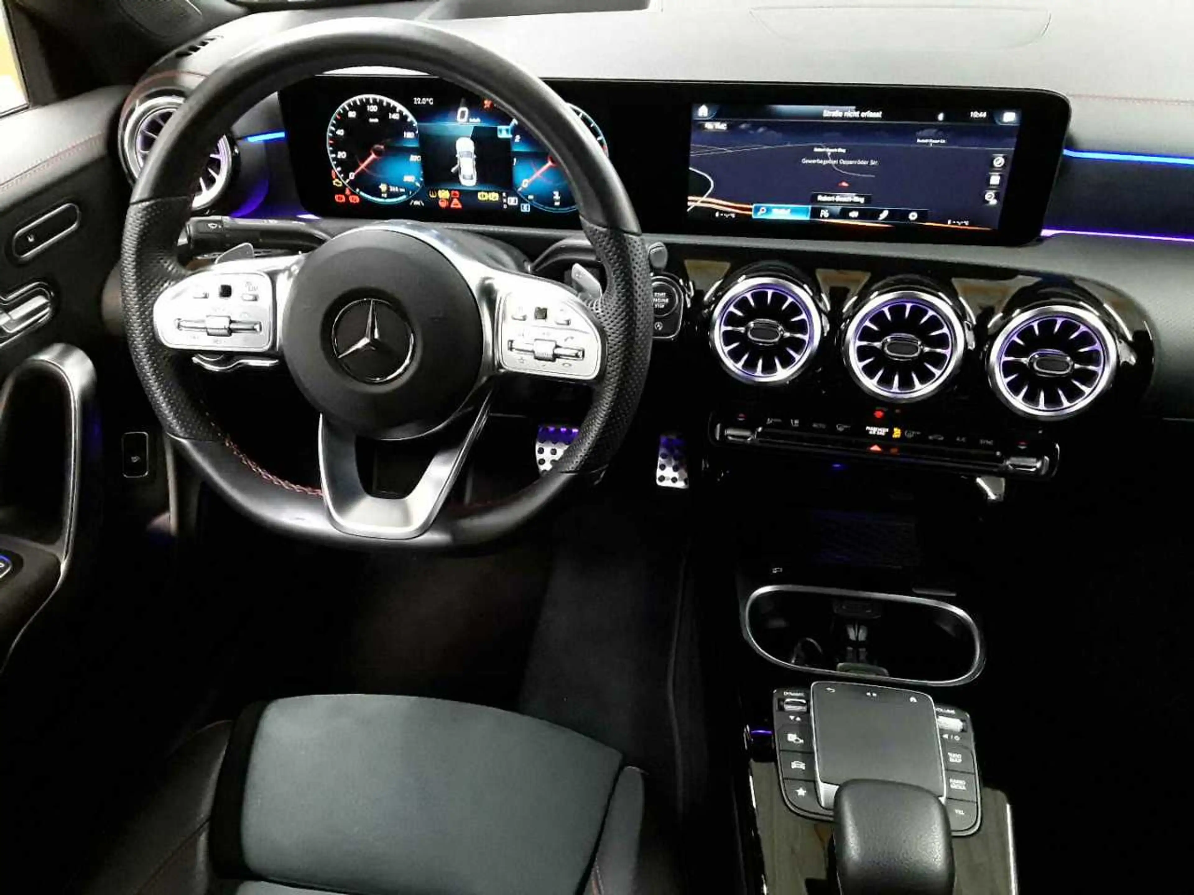 Mercedes-Benz CLA 250 CLA 250 7G-DCT AMG Line FahrerassiP ParkP SHZ — photo 10