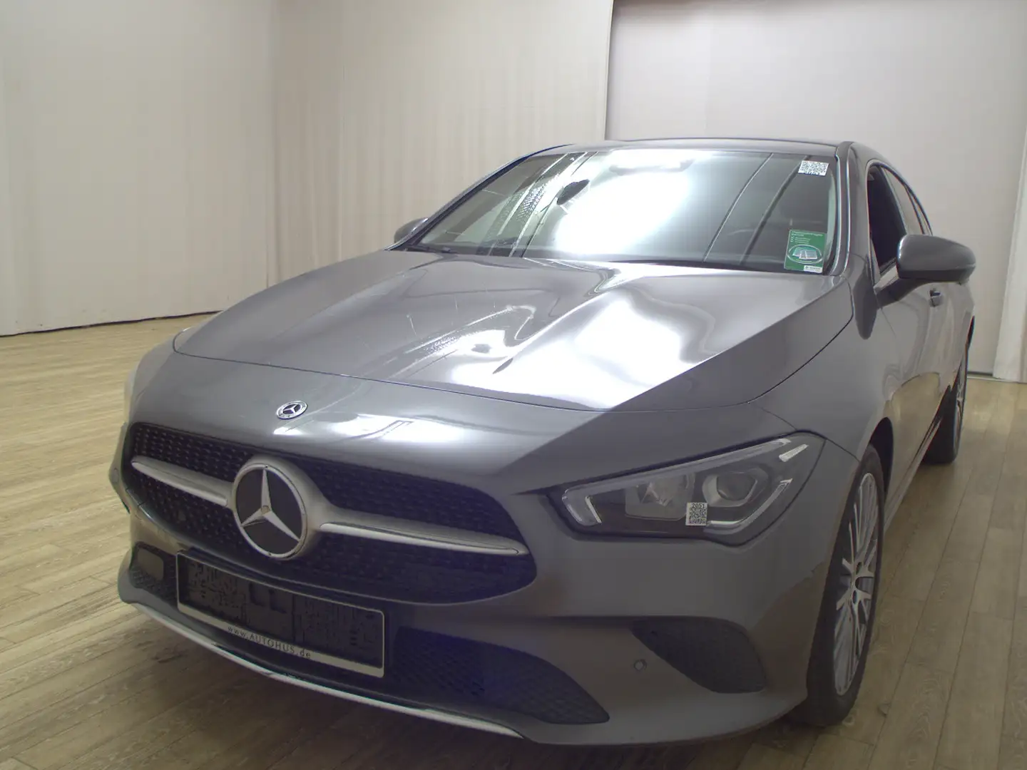 Mercedes-Benz CLA 180 SB Progressive T-Leder Navi LED RFK Shz Grau - 2