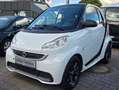smart forTwo Micro Hybrid Drive 52kW NAVI Sitzheizung Sound Weiß - thumbnail 6