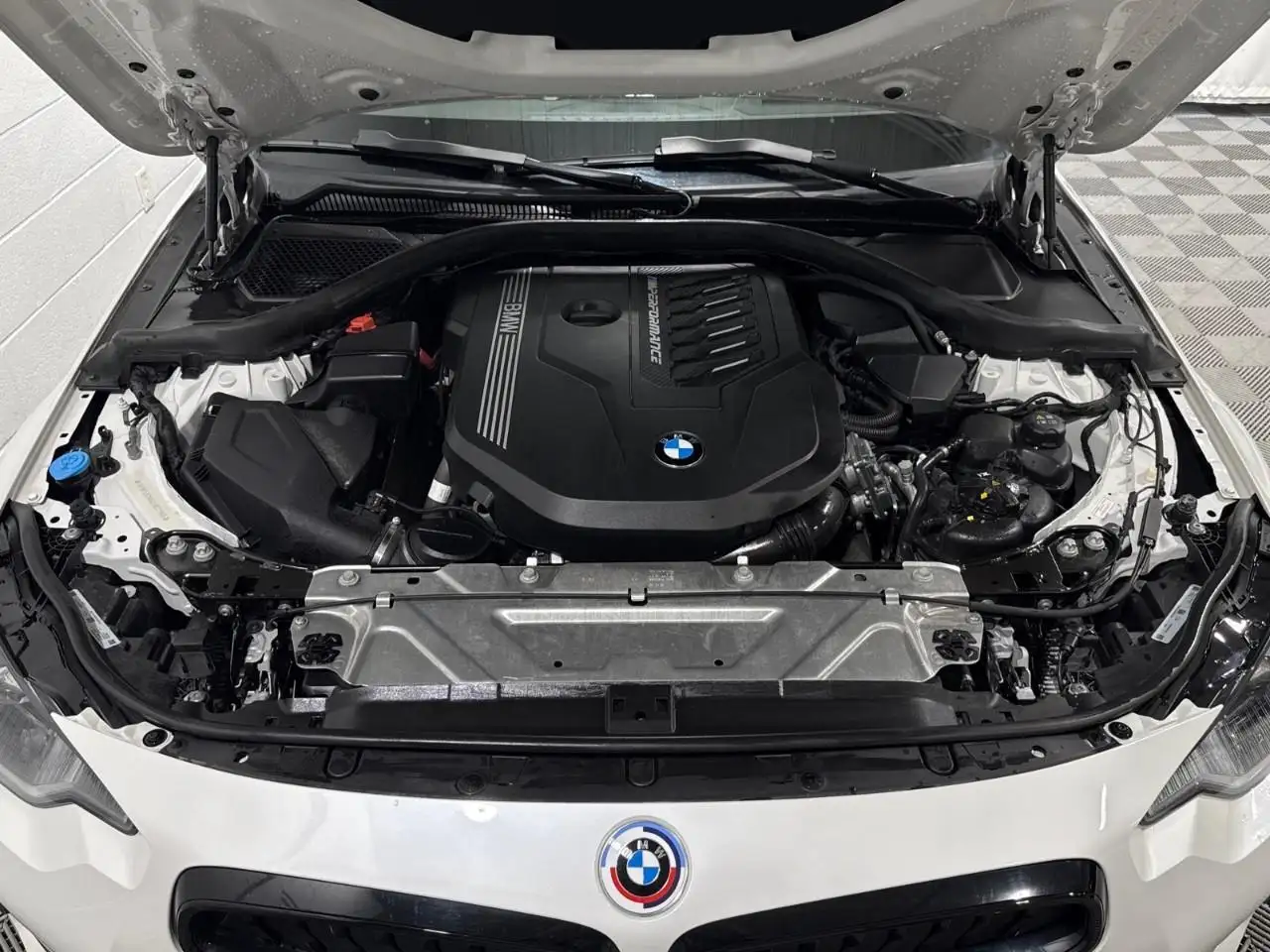BMW 2 Series снимка BMW 2 Series