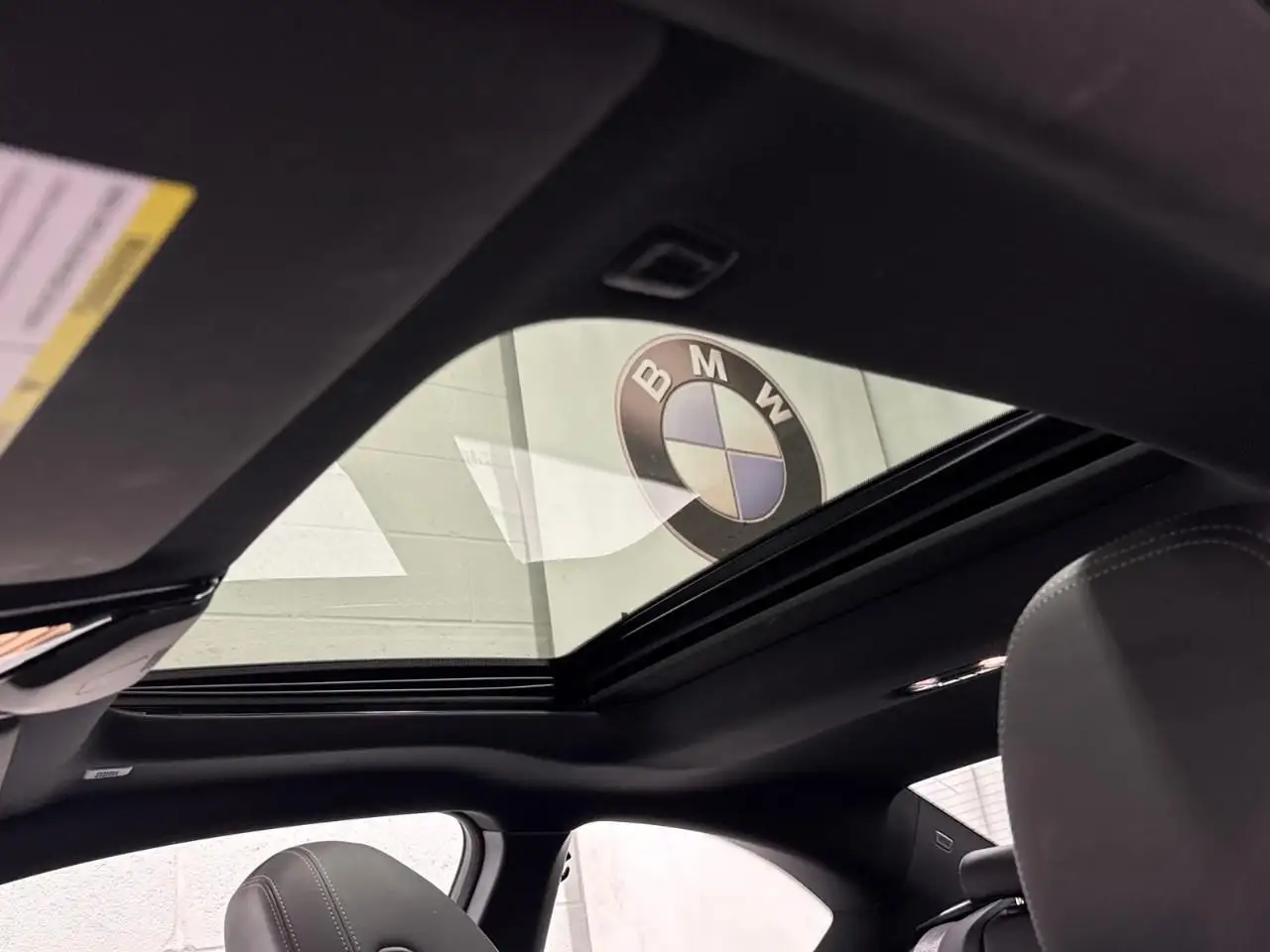 BMW 2 Series снимка BMW 2 Series