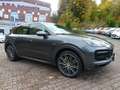 Porsche Cayenne E-Hybrid*Leder*SHZ*Chrono*Pano*HuD*Kam Grau - thumbnail 3