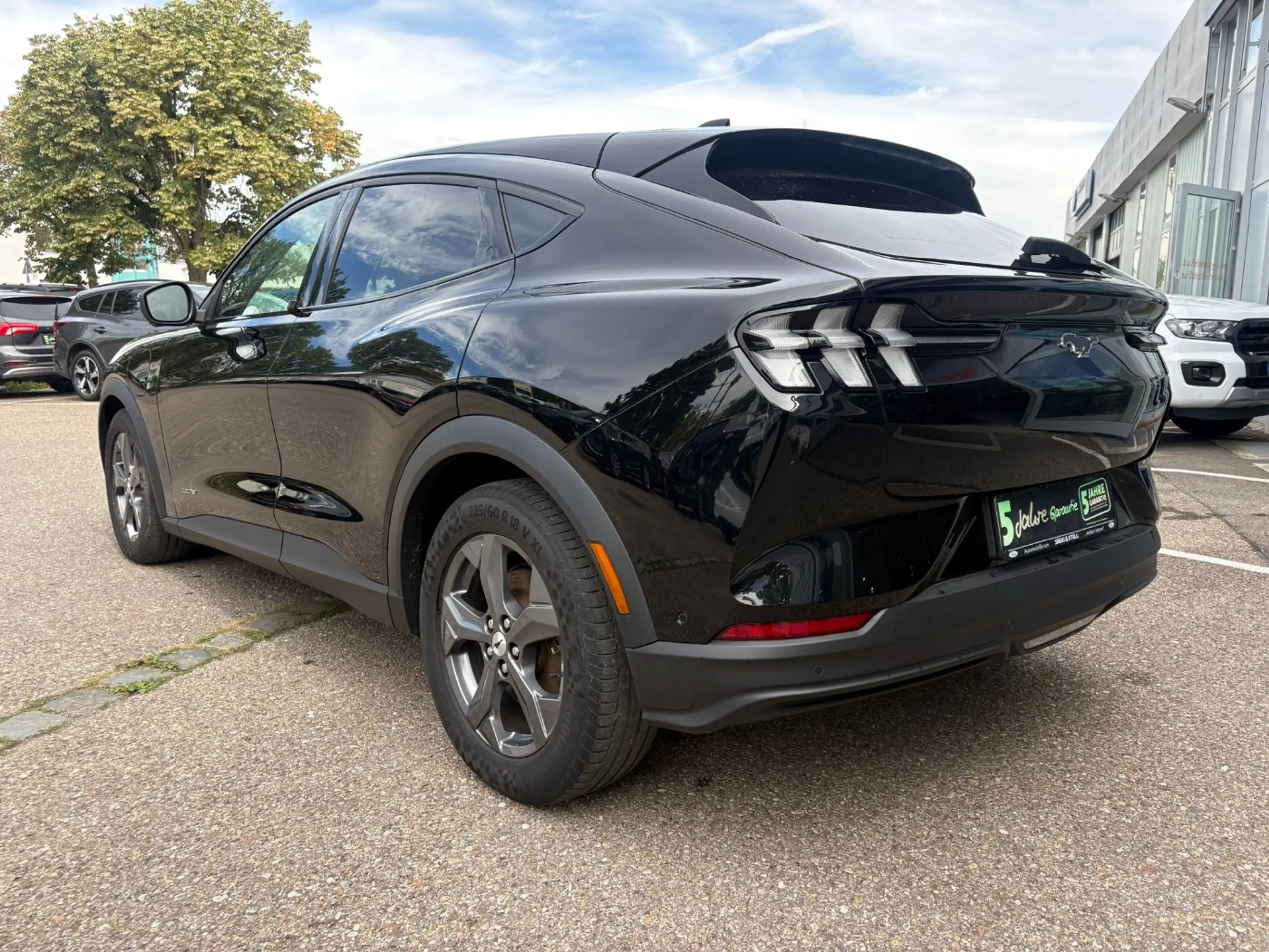 Ford Mustang Mach-E PANO*LED*iACC*TWA*B&O*SHZ*EL-KLAPPE — photo 7