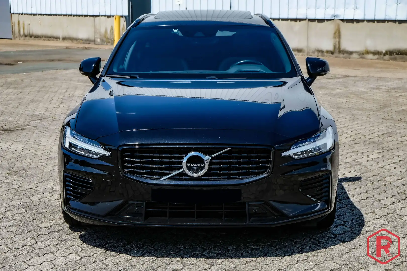 Volvo V60 T6 Plug-in hybrid R-Design BTWwagen Gekeurd Fekete - 2