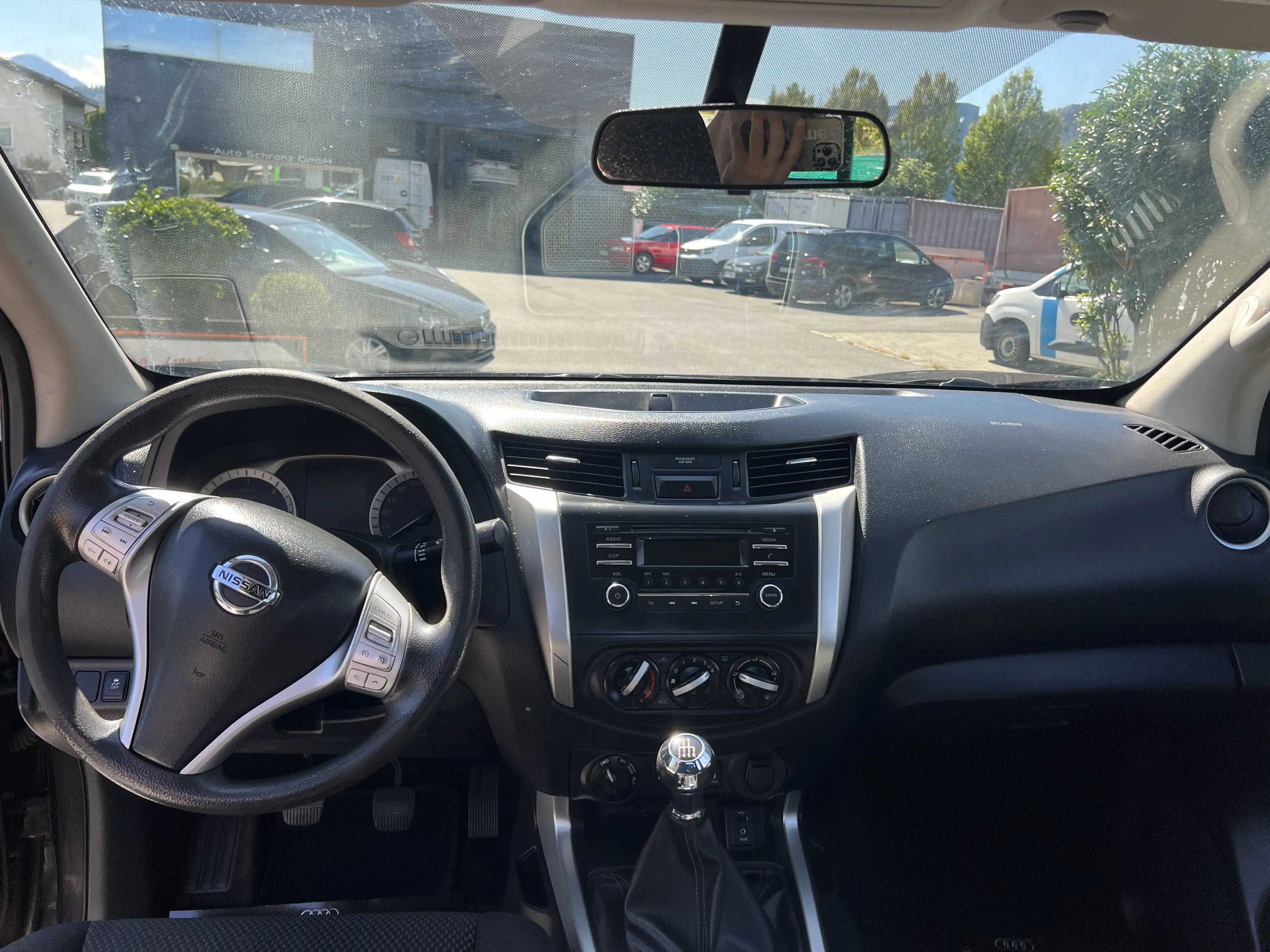 Nissan Navara Visia King Cab 4x4 — photo 9