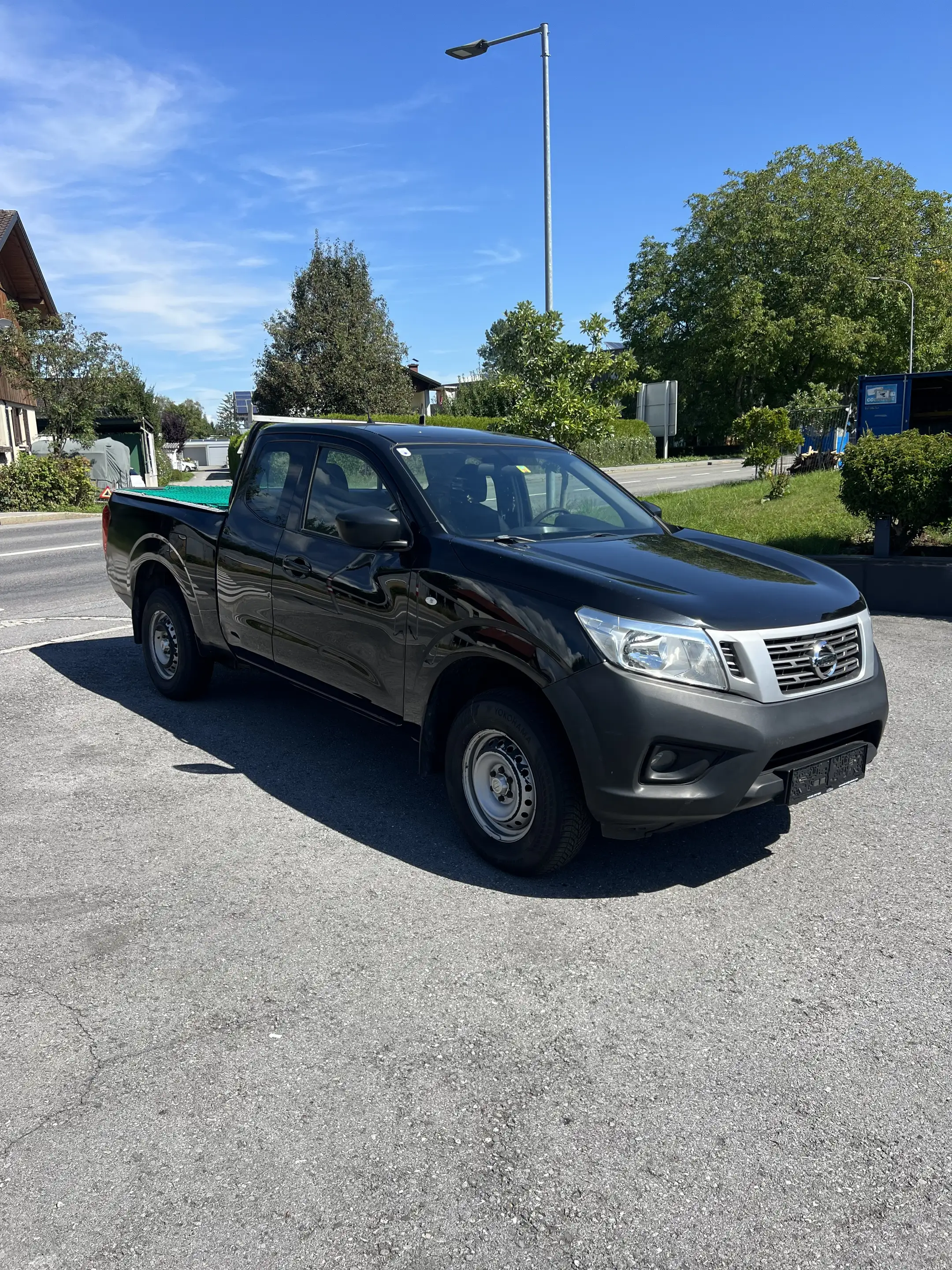 Nissan Navara Visia King Cab 4x4 — photo 3
