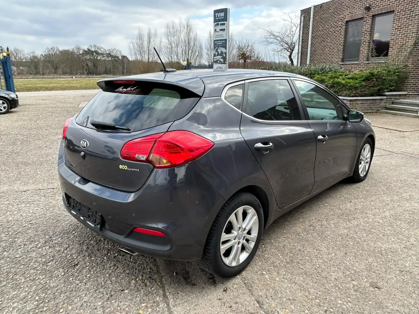 Kia Ceed / cee'd Ceed 1.6 CRDi 115 Vision Bleu - 1