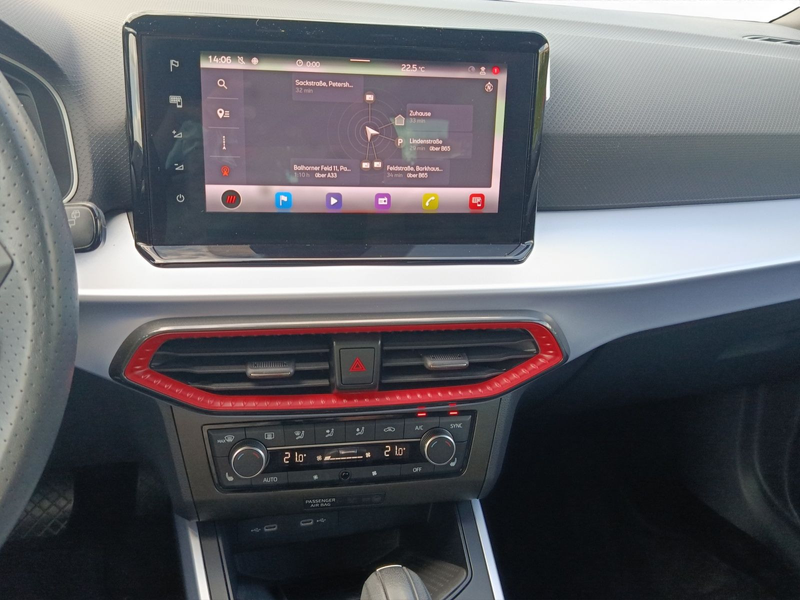 SEAT Arona 1.5 TSI FR DSG LED LM 17" Navi PDC+RFK ACC — photo 8