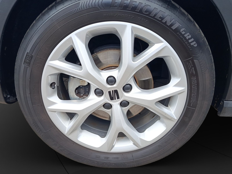 SEAT Arona 1.5 TSI FR DSG LED LM 17" Navi PDC+RFK ACC — photo 11