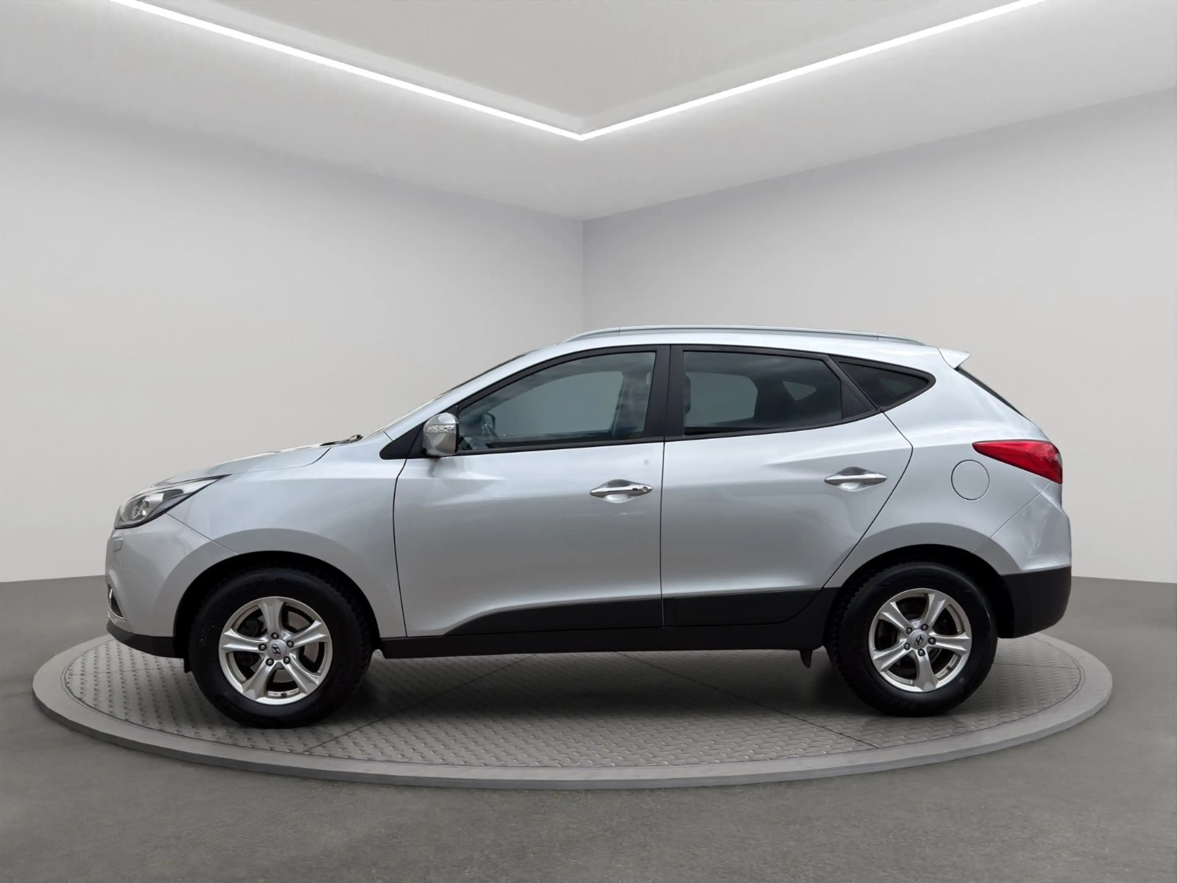 Hyundai iX35 Style AWD *KAMERA*SHZ*LHZ*PDC*BT* — photo 3