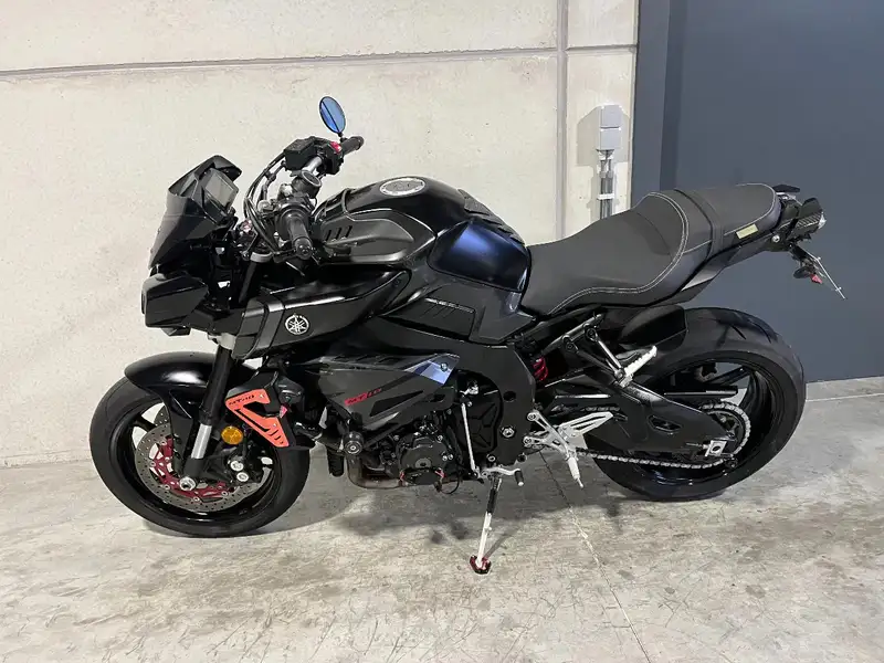 Yamaha MT-10 - foto 8