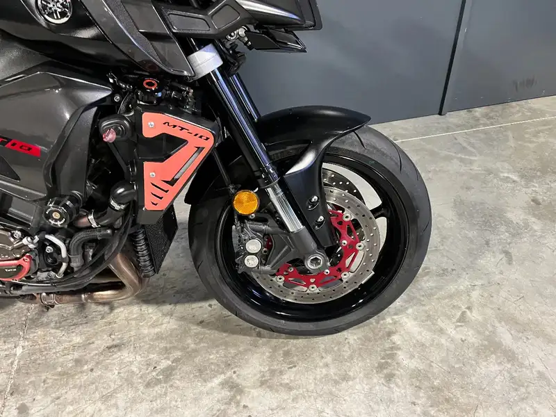 Yamaha MT-10 - foto 6