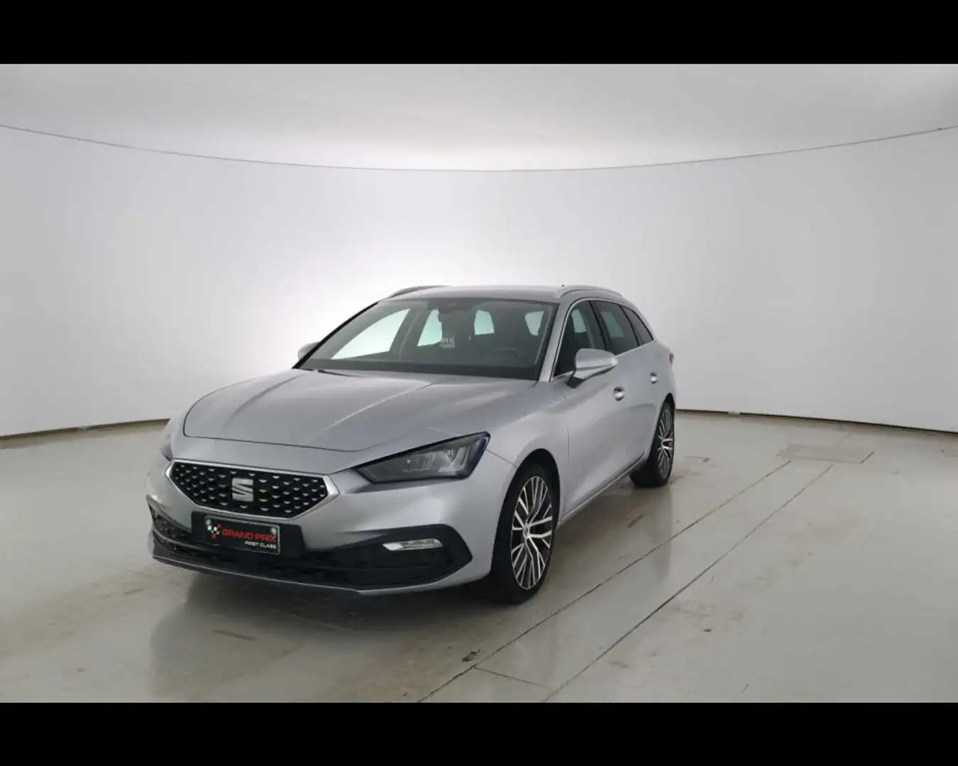 SEAT Leon Sportstourer 1.5 eTSI 150 CV DSG Xcellence Grigio - 1