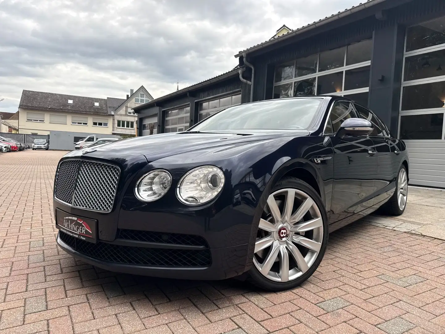 Bentley Flying Spur Continental V8 Facelift 21'' 2.Hand Blau - 1