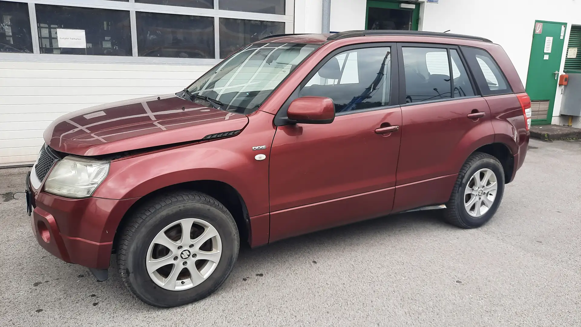 Suzuki Grand Vitara Grand Vitara 1,9 VX-A DDiS Freestyle Freestyle Rouge - 1