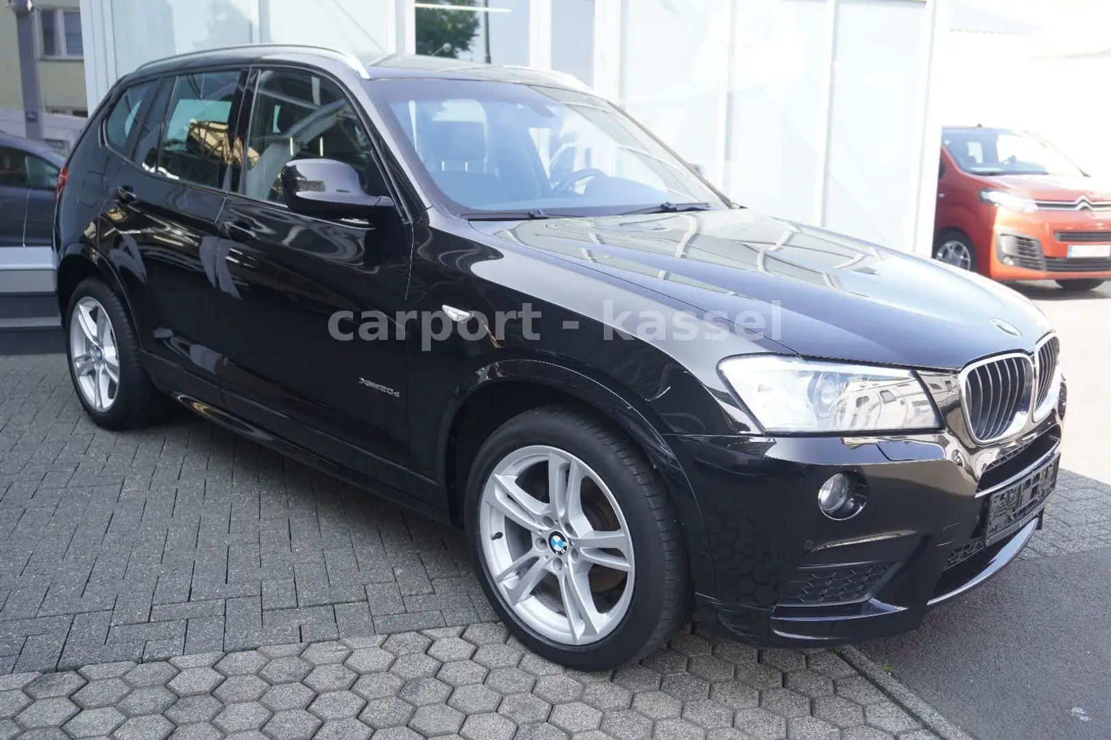 BMW X3 xDrive 20 d M-Sport- und Comfortpaket Schwarz - 1