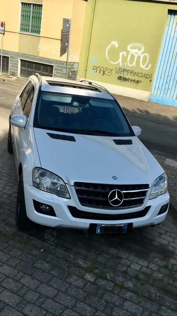 Mercedes-Benz ML 320 cdi Chrome auto Bianco - 1