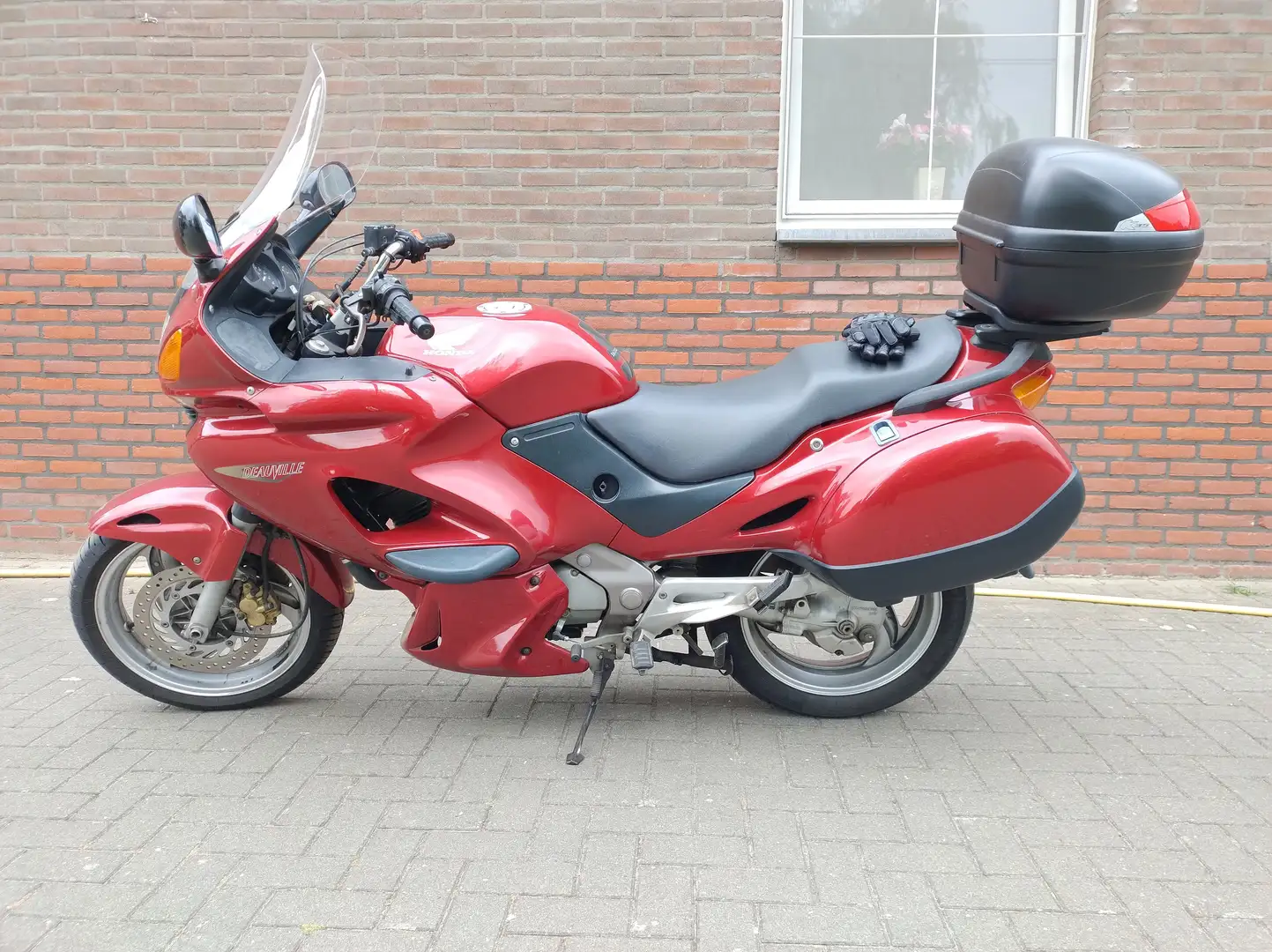 Honda Deauville Rood - 1