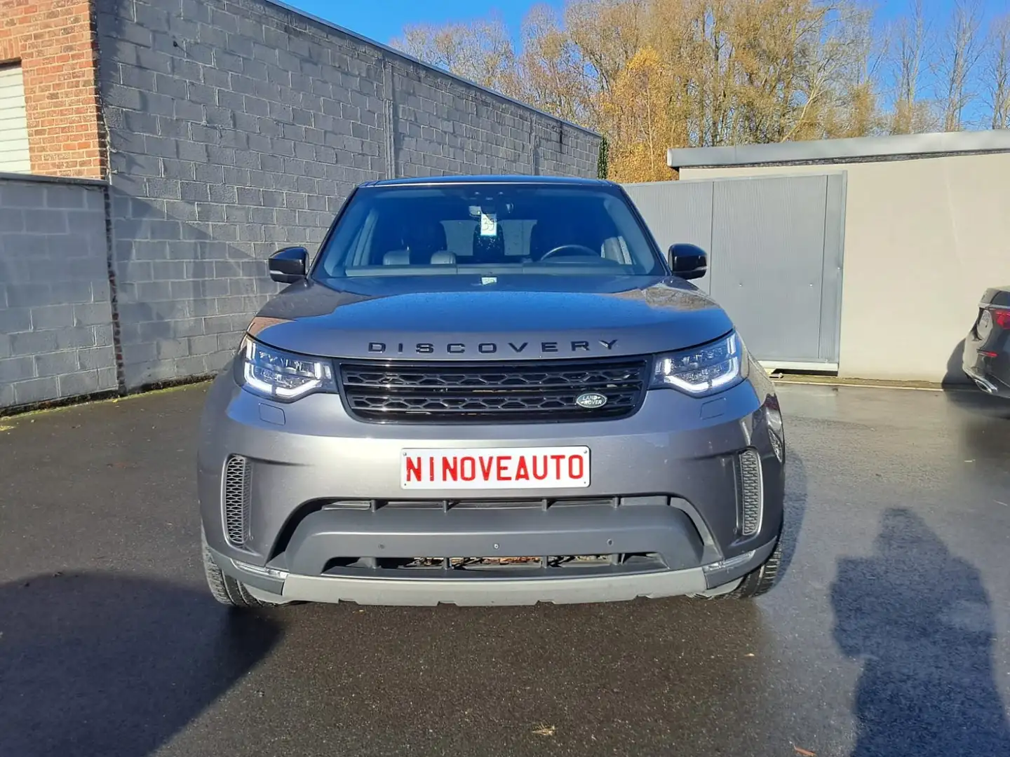 Land Rover Discovery 3.0 TD6 First Edition 7pl. FULL OPTIE 360°CAM Gris - 2
