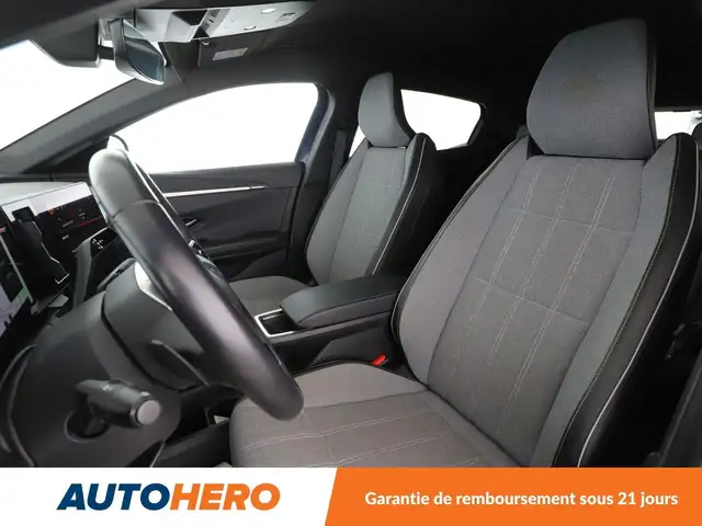 Renault Megane E-Tech view 10