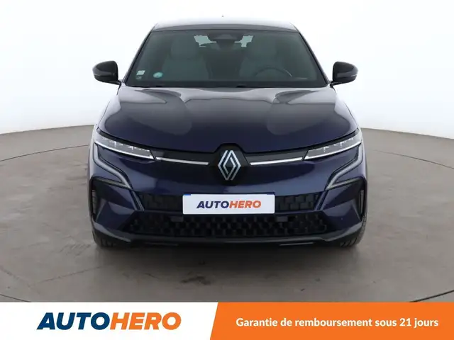 Renault Megane E-Tech view 9