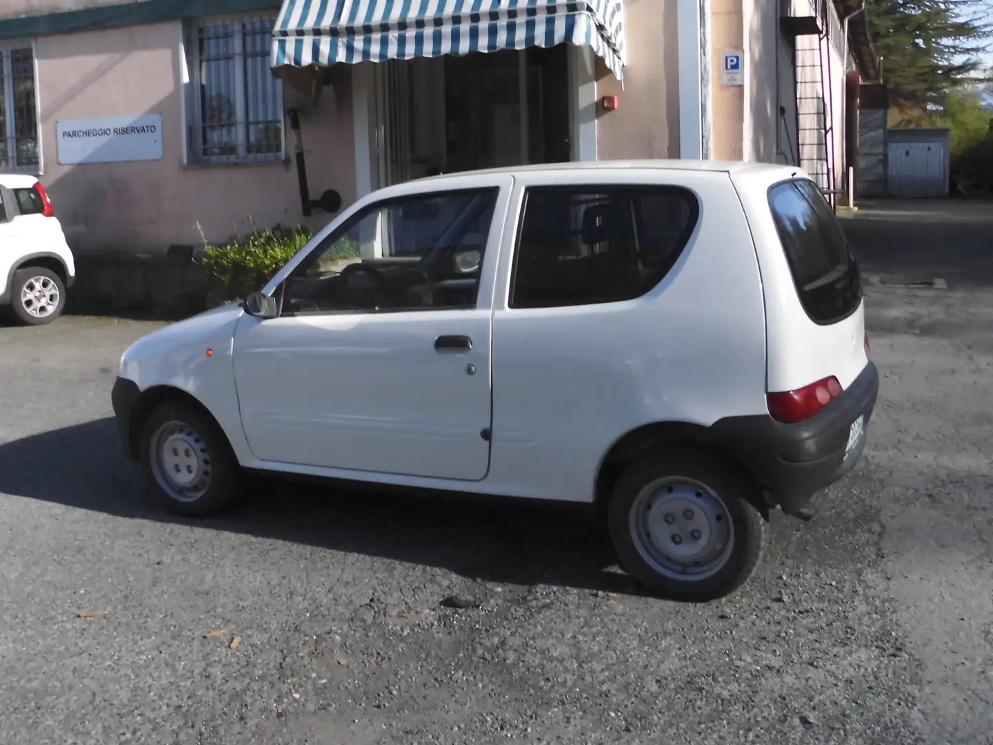 Fiat 600 VAN Blanc - 1