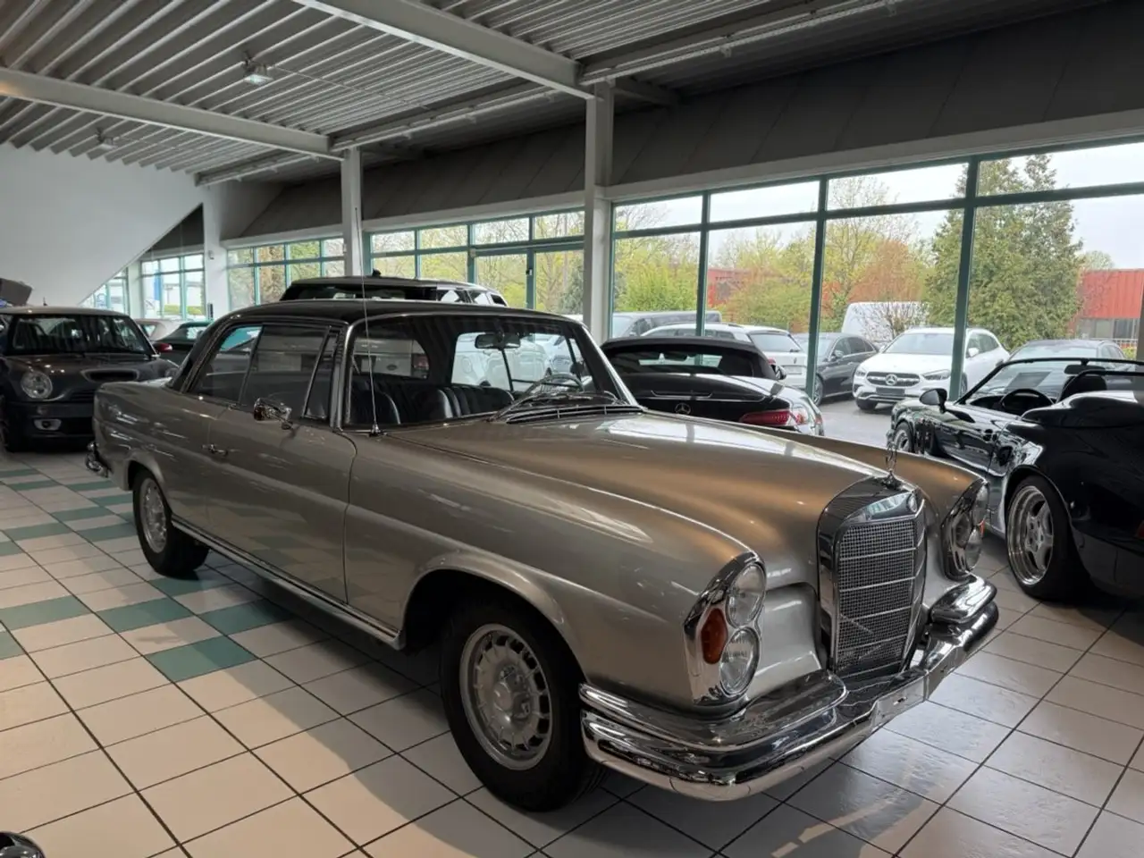 Mercedes-Benz 220 SEb W111 sehr gepflegt, foto 1