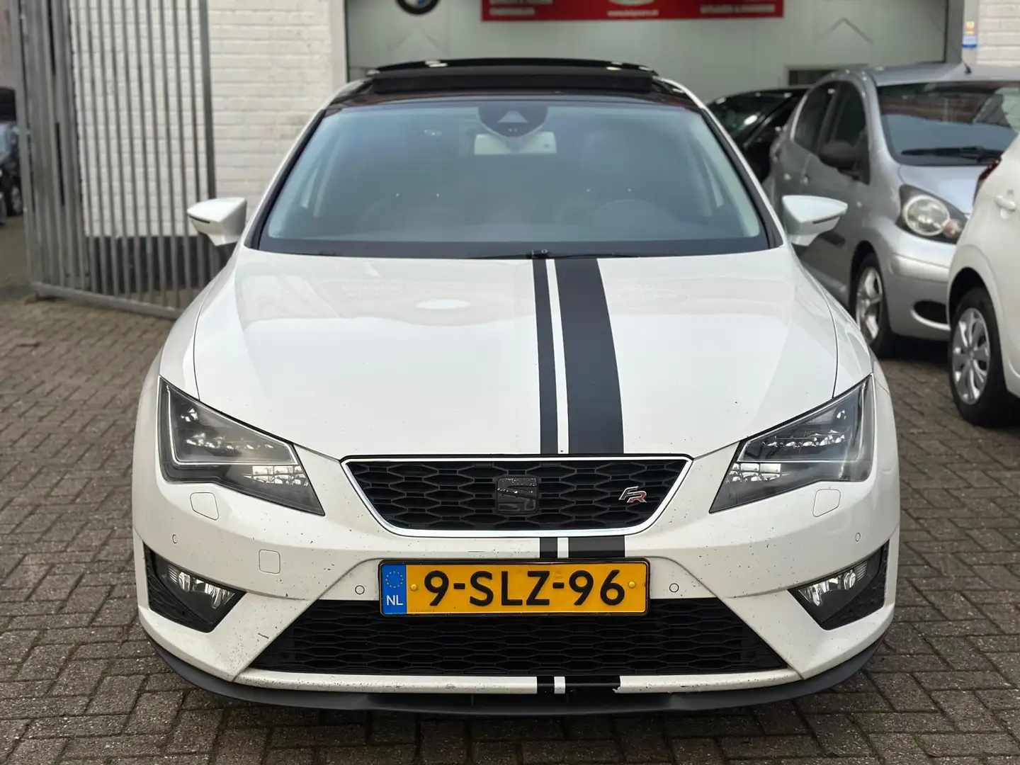 SEAT Leon 2.0 TDI FR Business Sport BJ: 2013 Pano Line Assis Blanc - 2