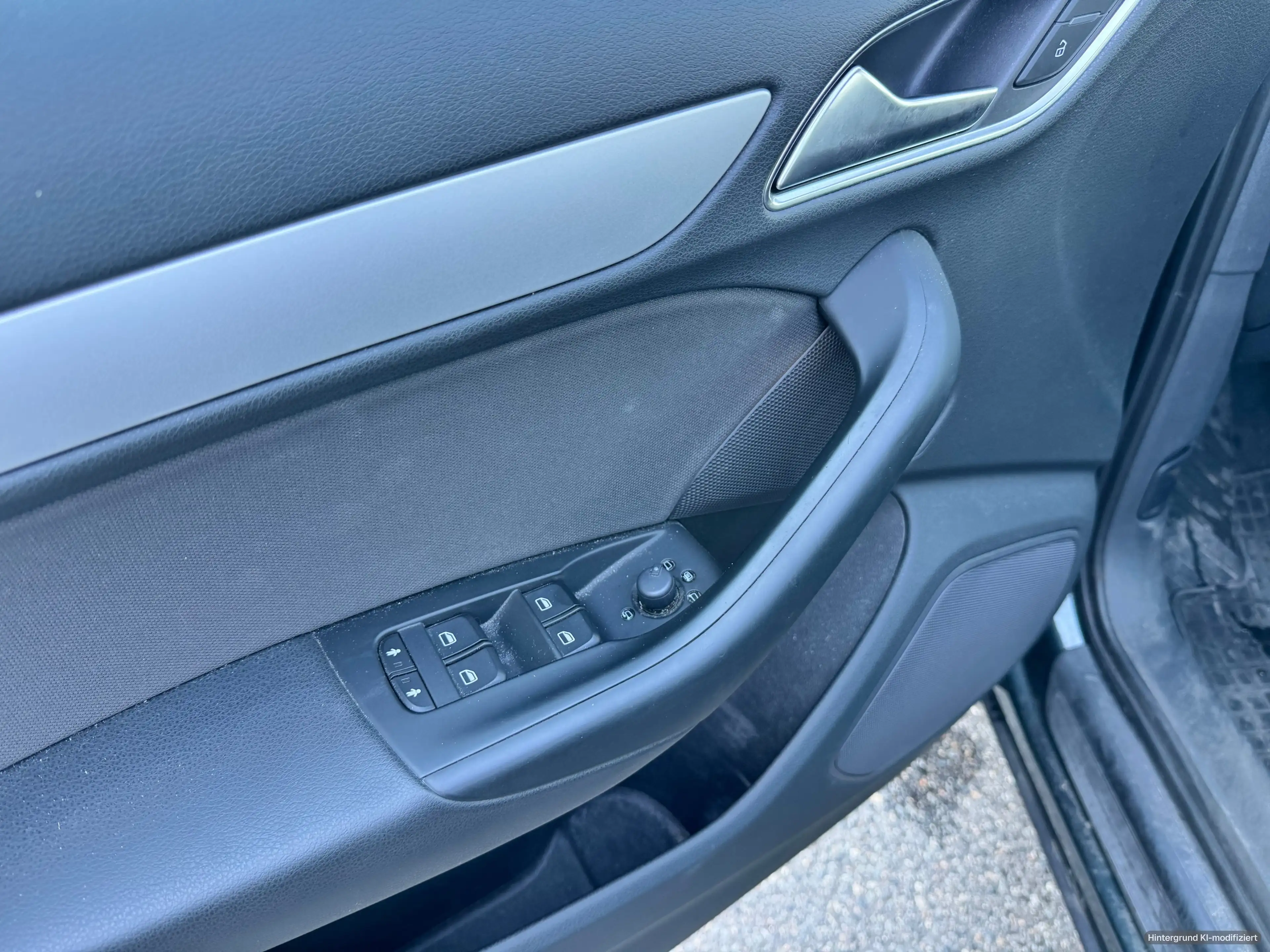 Audi Q3 1.4 TFSI Navi Sitzheizung 2-Zonen-Klima PDC — photo 11