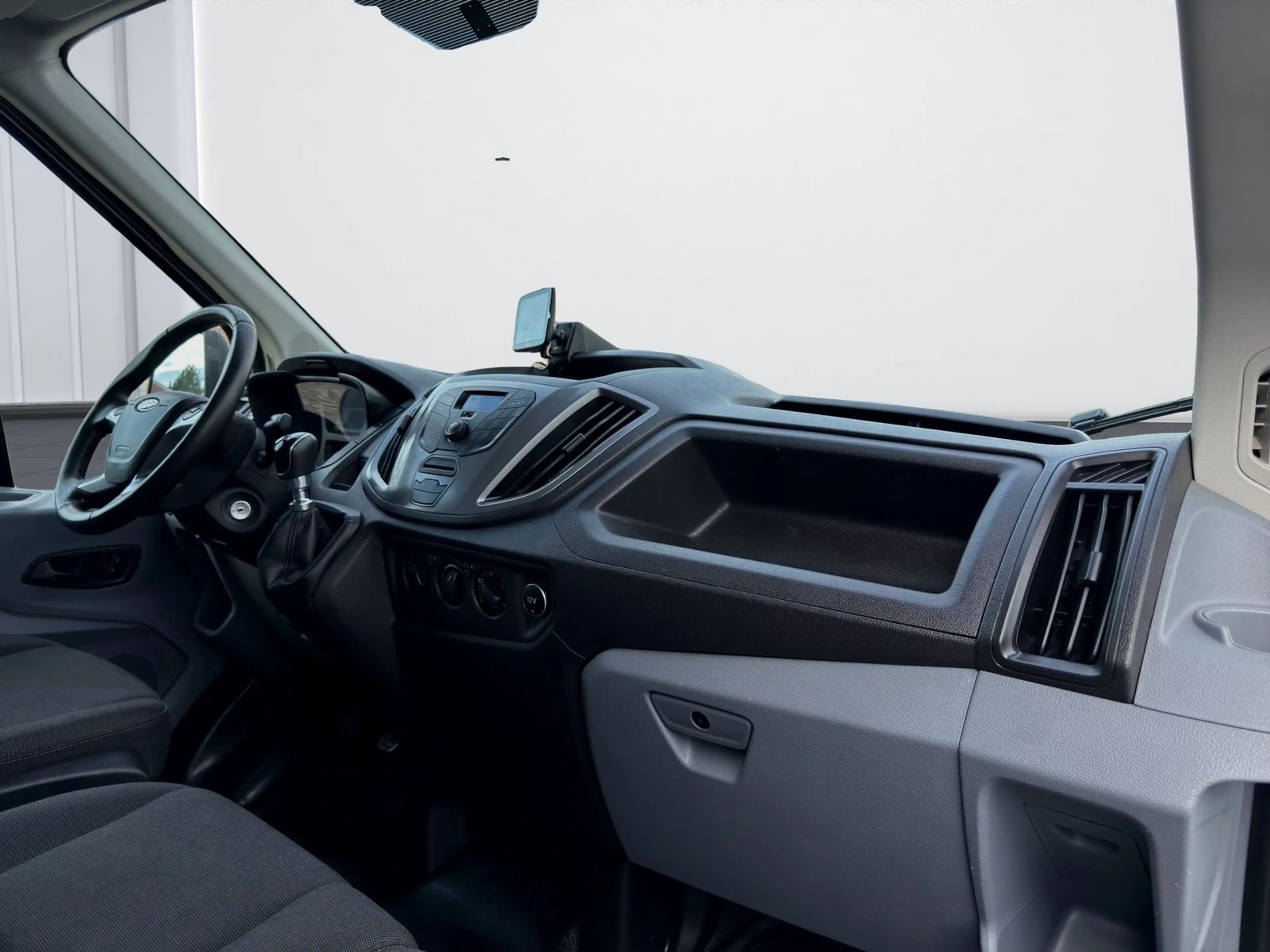 Ford Transit 310 L2H3 Trend*1.Ha*REGALE*NAVI*PDC*SHZ* — photo 13