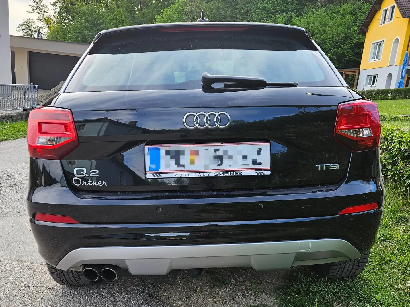 Audi Q2 Q2 1,4 TFSI COD Design Design Schwarz - 2