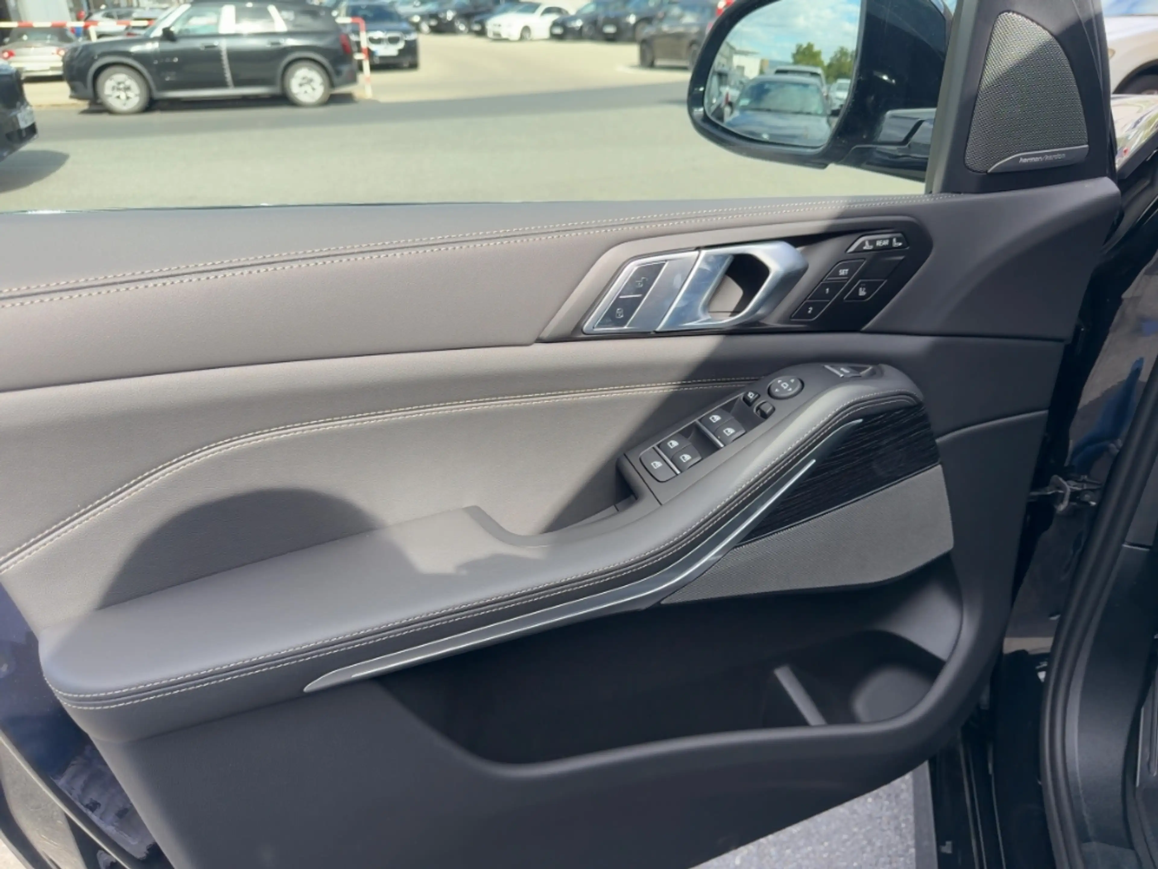 BMW X7 xDrive 40d Sportpaket HUD Luftfederung Niveau Stan — photo 12