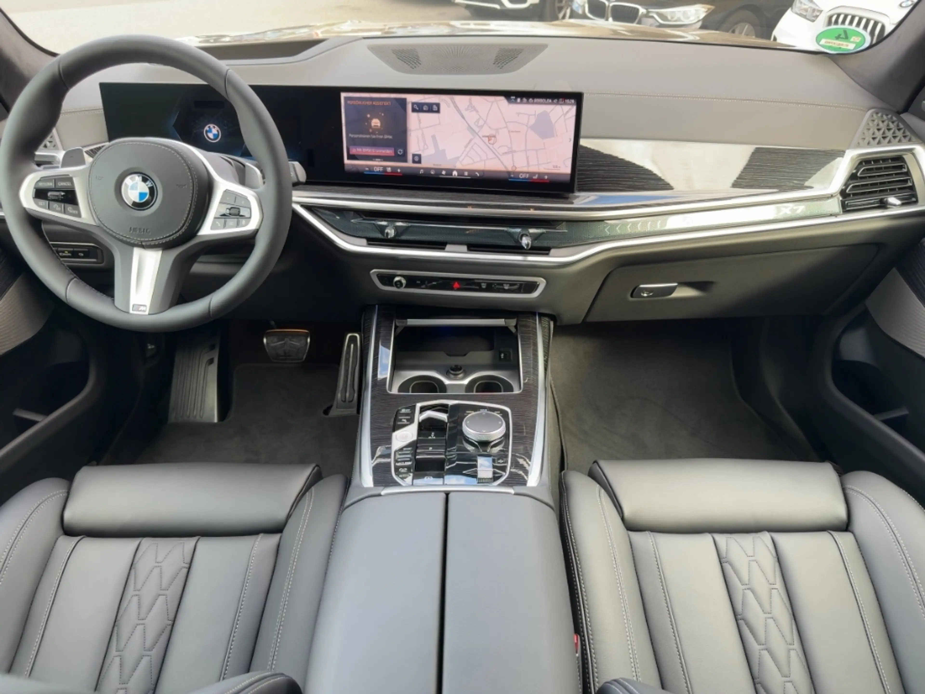 BMW X7 xDrive 40d Sportpaket HUD Luftfederung Niveau Stan — photo 8