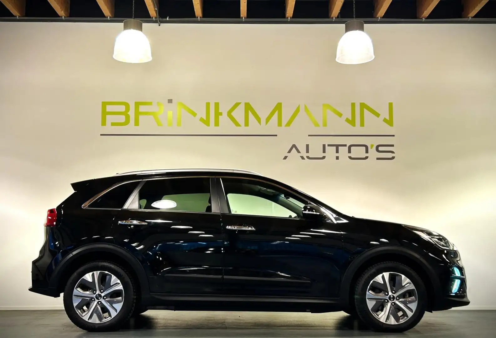 Kia e-Niro ExecutiveLine 64 kWh - BTW auto - APK 01-2028 Negro - 1