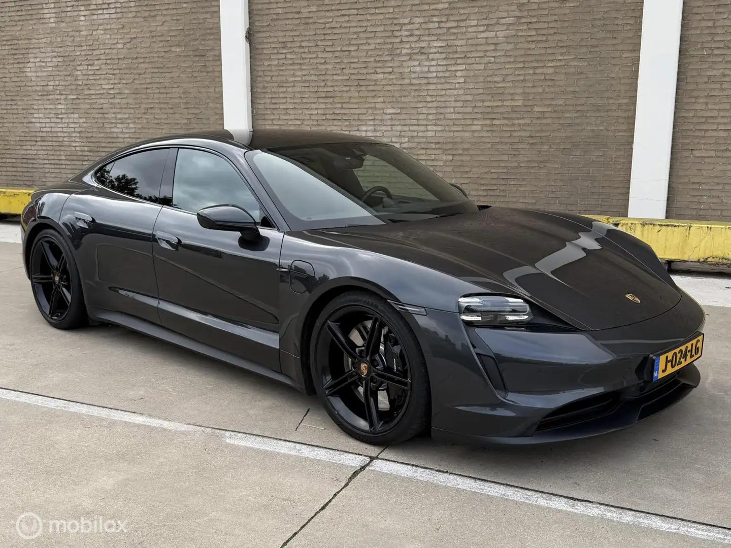 Porsche Taycan 4S Performance Sportchrono 3 Scherm Keramisch 360 Gris - 2